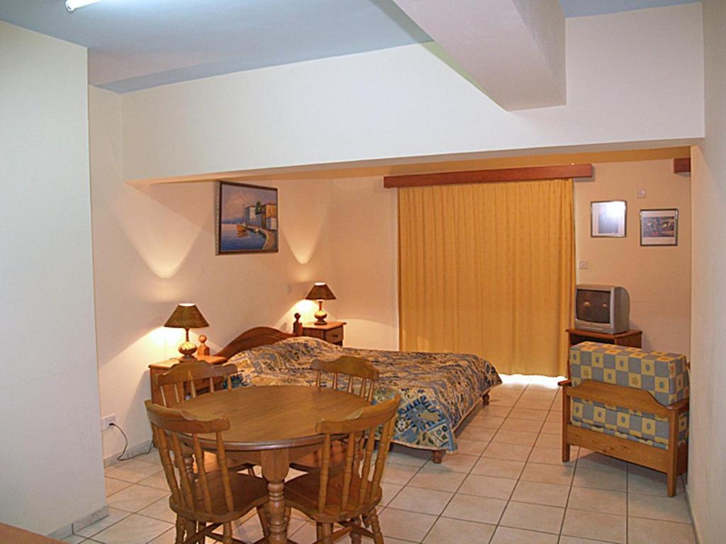 Palm Sea Beach Hotel Apartments Ларнака Номер фото